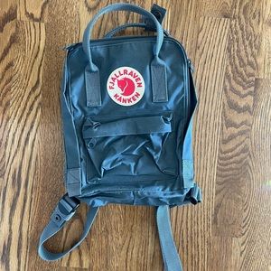fjallraven kanken mini backpack